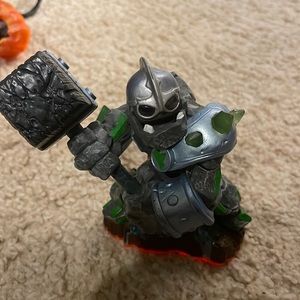 Crusher Skylander Earth Giant